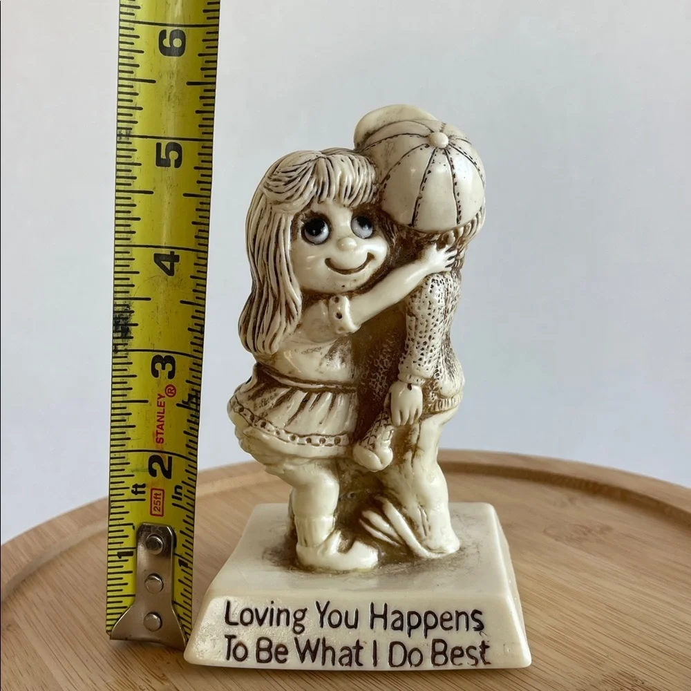 Ivory 'Loving You Happens To Be What I Do Best' Figurine - Home Party Decor